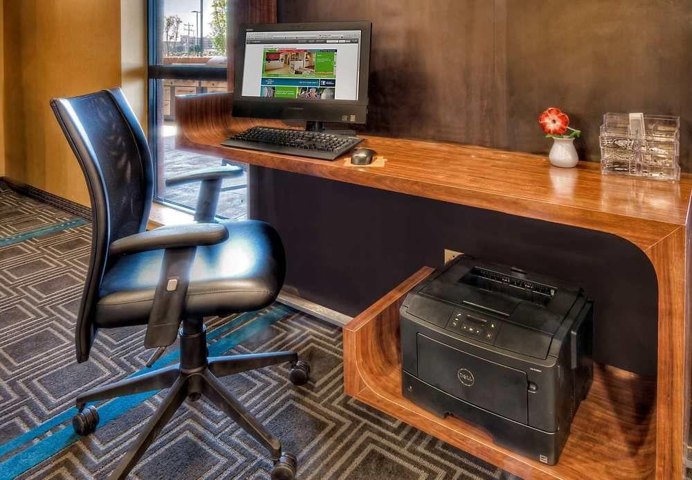 Towneplace Suites Oklahoma City Airport Bagian luar foto