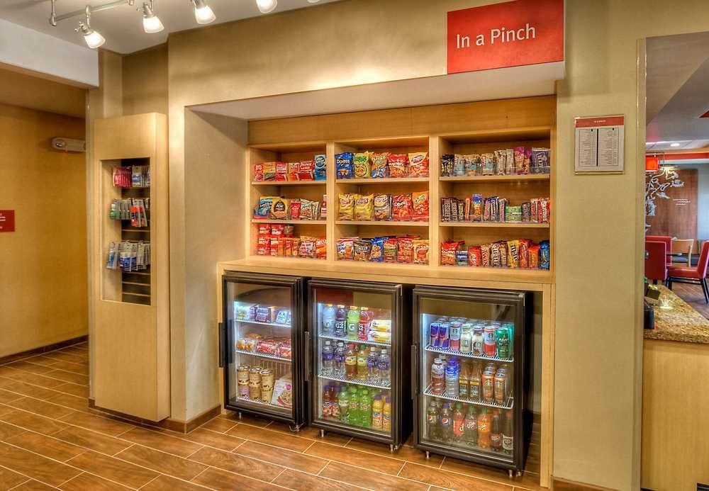 Towneplace Suites Oklahoma City Airport Bagian luar foto