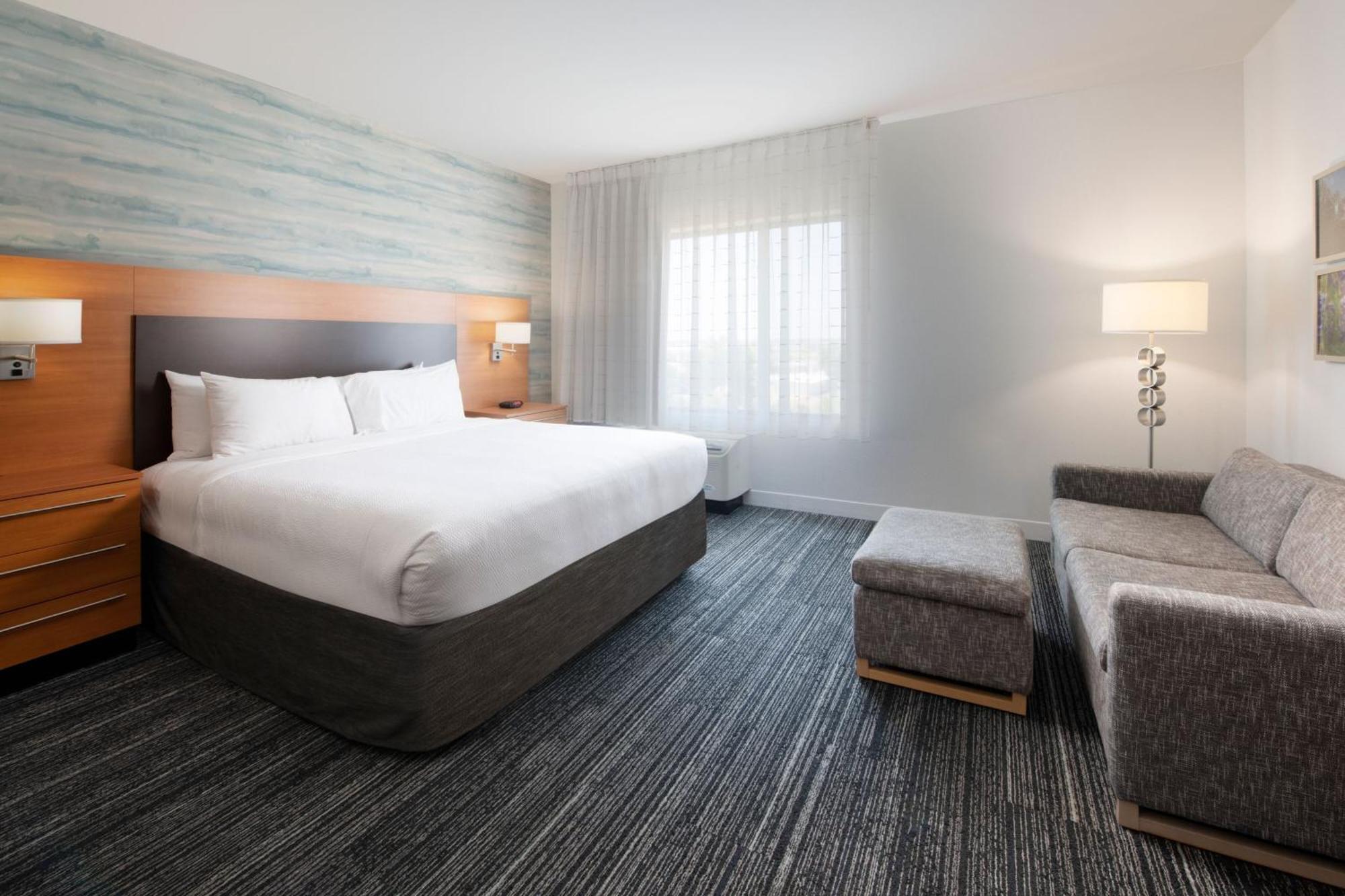Towneplace Suites Oklahoma City Airport Bagian luar foto