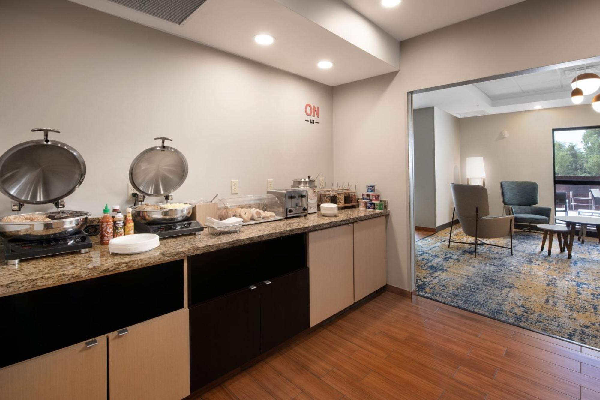 Towneplace Suites Oklahoma City Airport Bagian luar foto