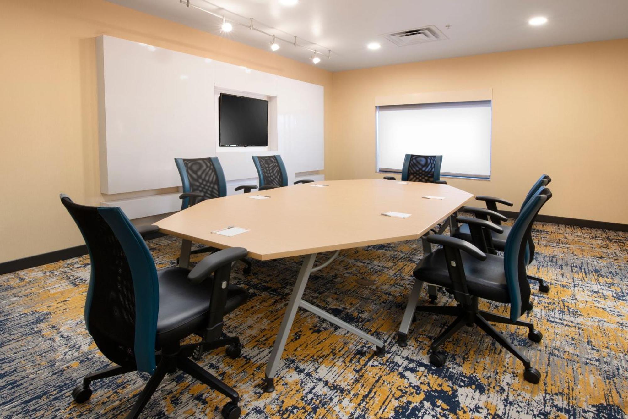 Towneplace Suites Oklahoma City Airport Bagian luar foto
