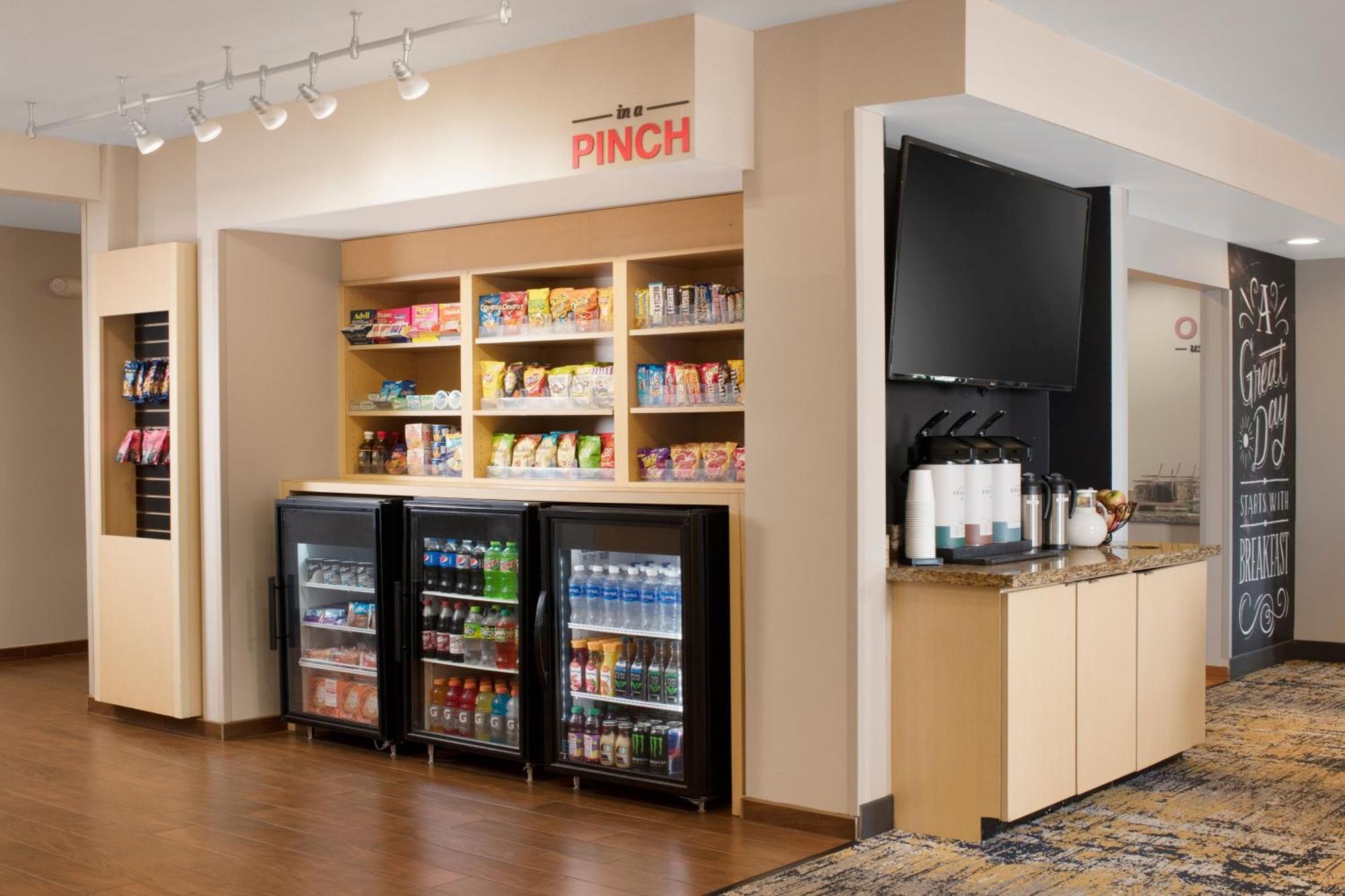 Towneplace Suites Oklahoma City Airport Bagian luar foto