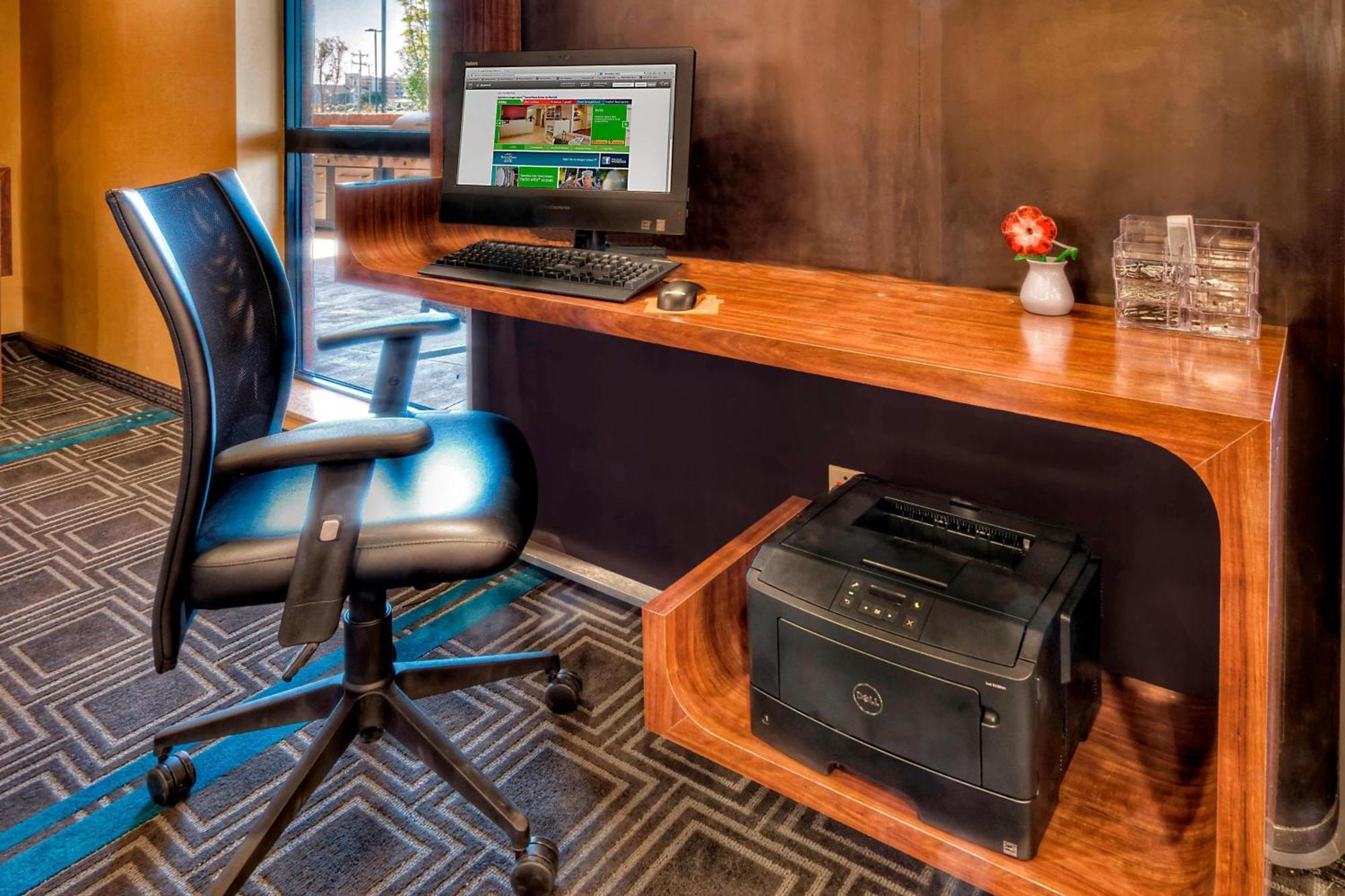 Towneplace Suites Oklahoma City Airport Bagian luar foto