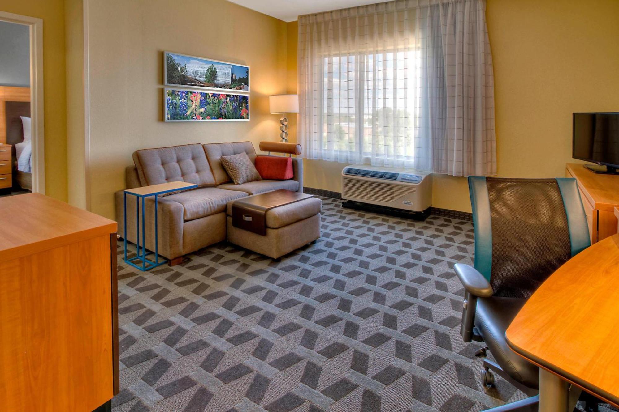 Towneplace Suites Oklahoma City Airport Bagian luar foto