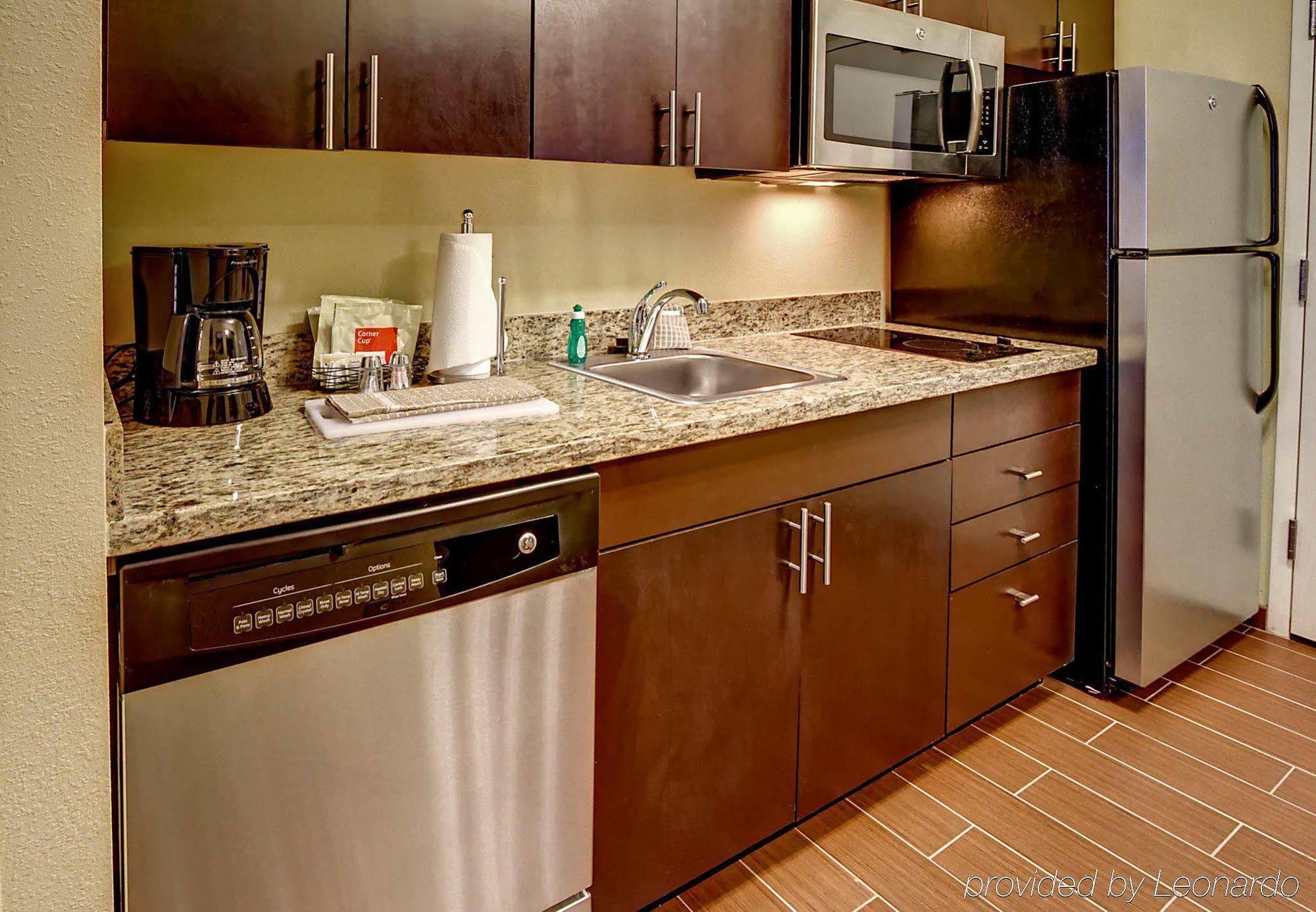 Towneplace Suites Oklahoma City Airport Bagian luar foto